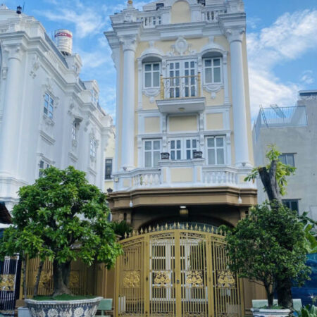 BIỆT THỰ MINI 4 TẦNG TÂN CỔ ĐIỂN – ĐƯỜNG 12M CÓ VỈA HÈ – TẶNG NỘI THẤT GỖ NHẬP CHÂU ÂU