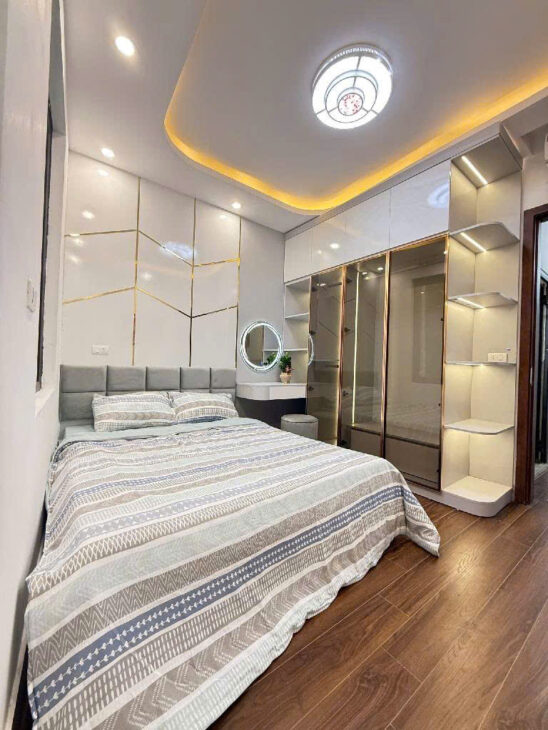 NHÀ ĐẸP PHỐ HOÀNG NGÂN NGÕ THOÁNG, Ở NGAY, GIÁ 7.5 TỶ.