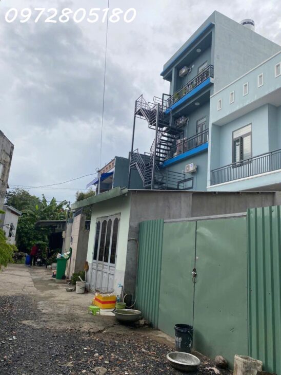 Nhà Hẻm Xe Hơi 35m2, Linh Đông Thủ Đức,Gần Phạm Văn Đồng, Chỉ 2.95 Tỷ