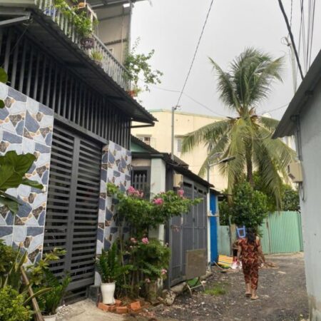 Nhà Hẻm Xe Hơi 35m2, Linh Đông Thủ Đức,Gần Phạm Văn Đồng, Chỉ 2.95 Tỷ