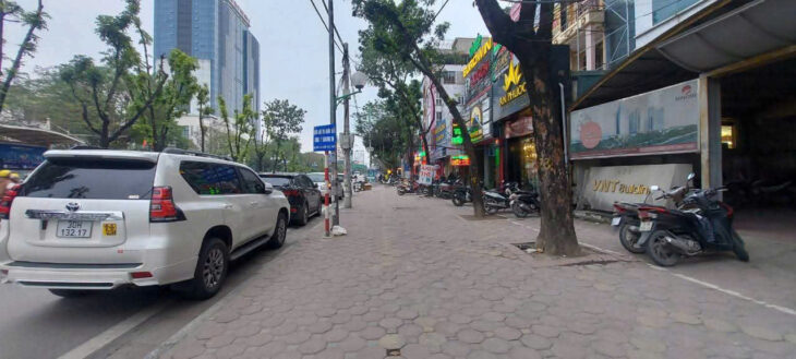 VIP…MP Hoàng Quốc Việt Cầu Giấy thang máy vỉ hè oto KD 90ty 193m x7t