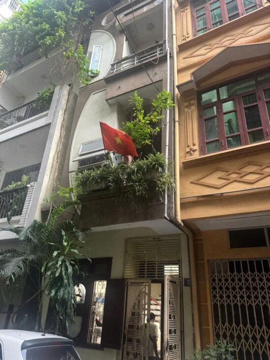 bán nhà vị trí đẹp khu vực tam trinh