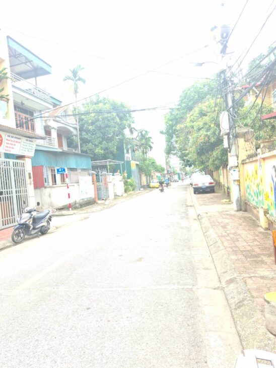 Bán lô đất siêu hiếm Giang Biên – Cách1 nhà ra mặt phố, ô tô đỗ cửa – Mặt tiền rộng 6.1m, pháp lý