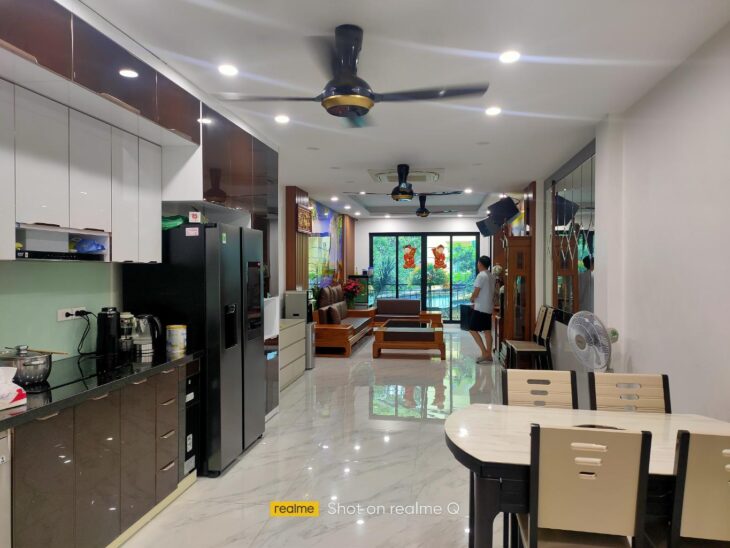 BÁN NHÀ 19 TỶ 80m MẶT TIỀN 4m NGÕ Ô TÔ THÔNG GARA,LONG BIÊN