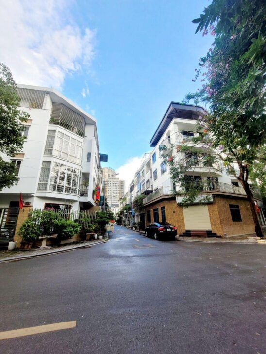 BÁN NHÀ 5 TẦNG THANG MÁY KĐT VĂN PHÚ – HÀ ĐÔNG, 77M2, 19.X TỶ