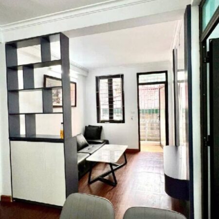 🏠 Căn hộ đẹp Đường Láng – Tầng 2 – 68m² – 2PN, 2WC – Full nội thất – Chỉ 2.6 tỷ