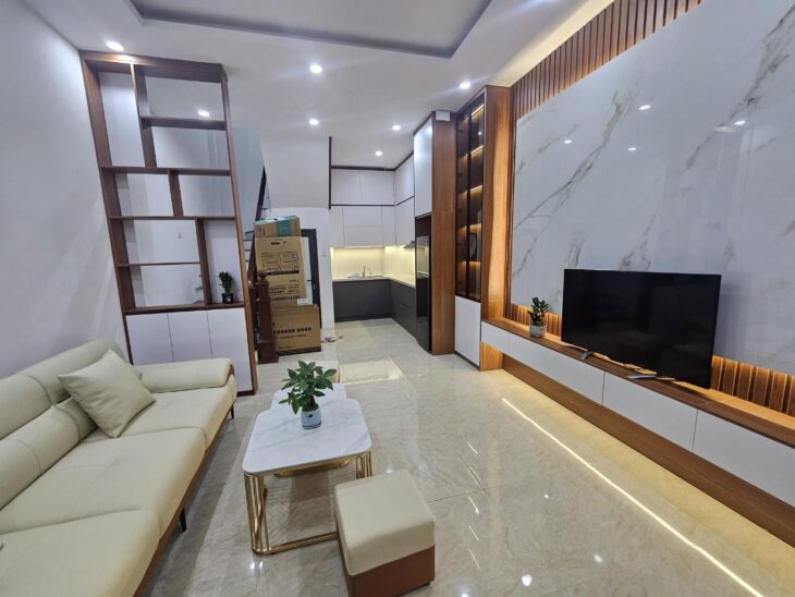 Bán nhà quận Thanh Xuân- Ngõ to- Gần ô tô- Nhà mới tinh- Ở ngay- 38m2