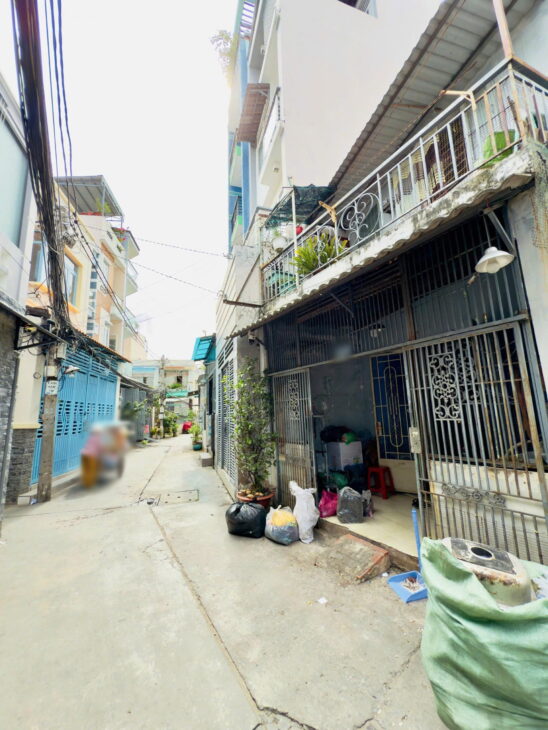 Nhà cấp 4 hẻm 184 Âu Dương Lân P3Q8. Giá 4,66 tỷ TL