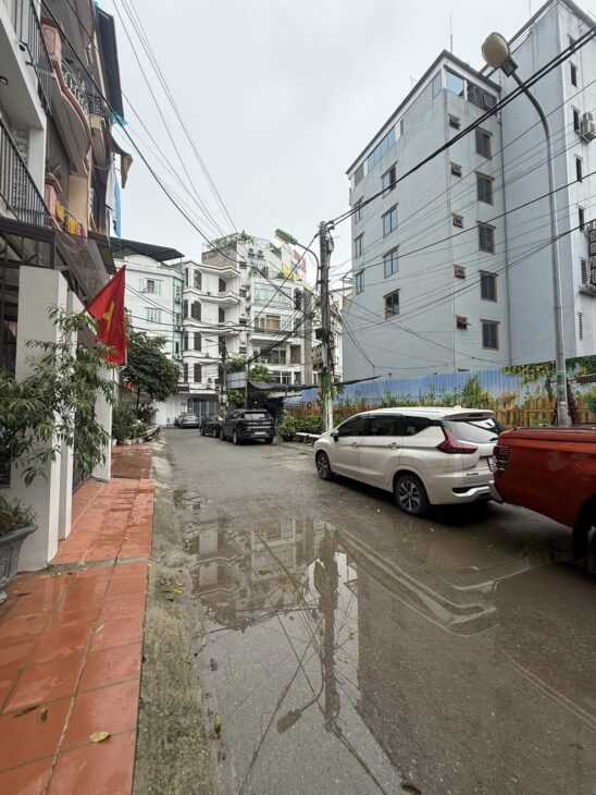 PHÂN LÔ VIP – Ôtô tránh Phố Trần Quốc Hoàn 90m/ 5Tầng/MT 8.4m 48 Tỷ, Dân trí cao