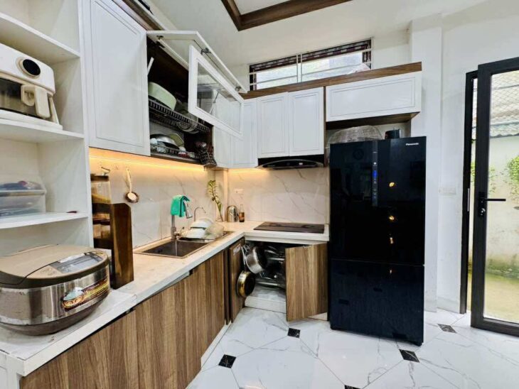 Siêu Phẩm Tân Mai – Nhà Lô Góc, Ô Tô Đỗ Cửa, Sân Vườn Xanh Mát, Giá Hợp Lý