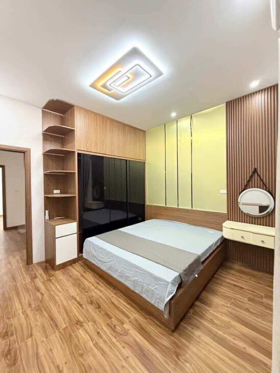 TT Hai Bà Trưng, Nhà Mặt Ngõ Thông, Ô Tô Đỗ Gần, Kinh Doanh, 45m Hơn 9 Tỷ