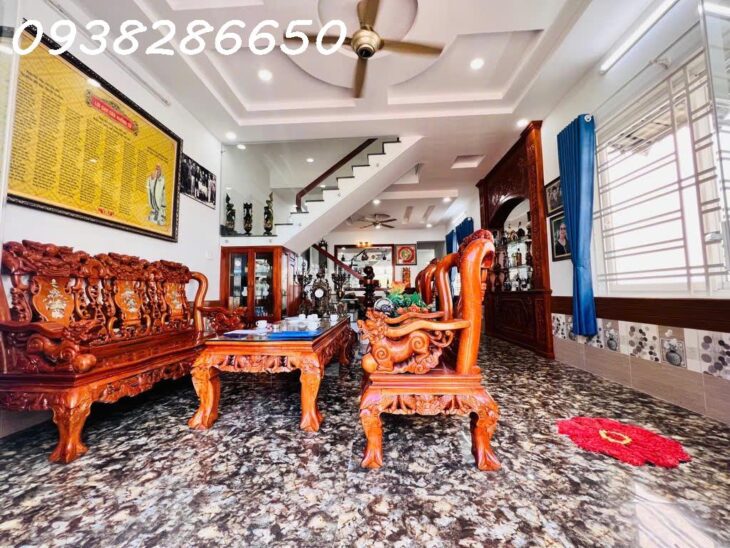 SIÊU PHẨM MẶT PHỐ – NỘI THẤT XỊN – NGANG BỀ THẾ 8M x 27M2 = 189M2 ,2PN,2WC , GIÁ 14 TỶ 750 TRIỆU