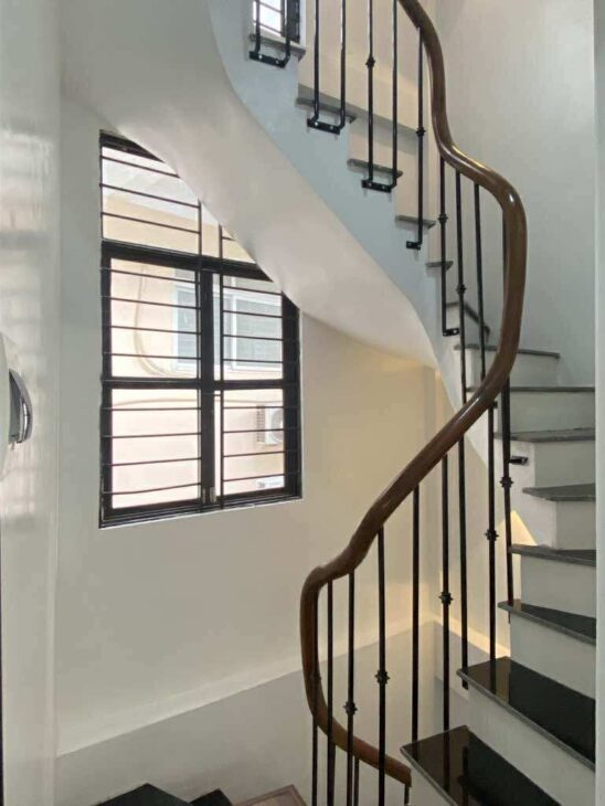 TT Hai Bà Trưng, Nhà Đẹp Ở Ngay, Ô Tô Đỗ Cổng, Ngõ Thông Gần Phố Nhỉnh 6 Tỷ