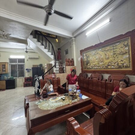 Bán nhà Kim Giang- Ngõ 3 gác thông- Kinh doanh- 45m2