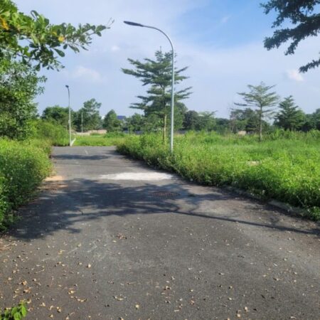 Đất nền Láng Hòa Lạc giá 2.68 tỷ diện tích 100m2 gần khu công nghệ cao – Nguyễn Hùng BĐS –