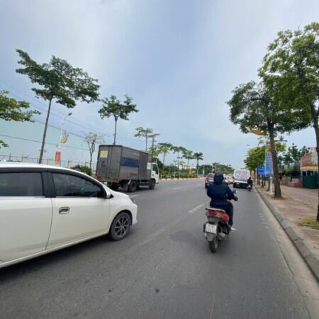 BÁN NHÀ MẶT PHỐ NGỌC TRÌ, LONG BIÊN – VỪA Ở, VỪA KINH DOANH