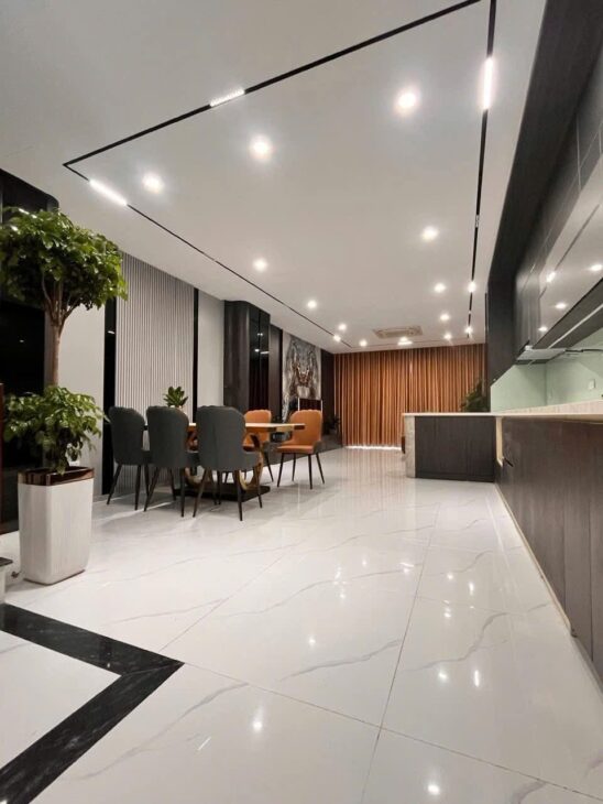 Bán nhà Lô Góc, Gara 2 Ô Tô , 63m2 x 6 tầng, Ngọc Thuy