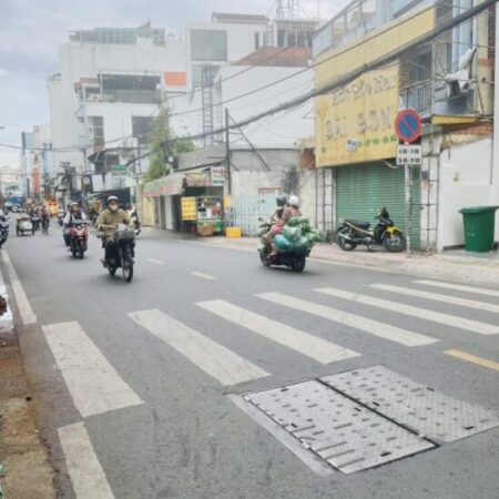 HỒ BÁ KIỆN Q10 – 2 MẶT HẺM – 4 TẦNG- THANG MÁY -HĐT 35TR/THÁNG – CHỈ 15 TỶ HỒ BÁ KIỆN Q10 – 2 MẶT HẺM – 4 TẦNG- THANG MÁY -HĐT 35TR/THÁNG – CHỈ 15 TỶ