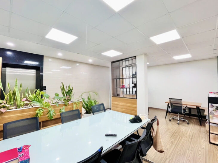 BÁN TÒA NHÀ PHỐ ĐỖ QUANG, CẦU GIẤY – 100M x 9T CÓ HẦM – MT 8M – Ô TÔ TRÁNH – GIÁ 48 TỶ