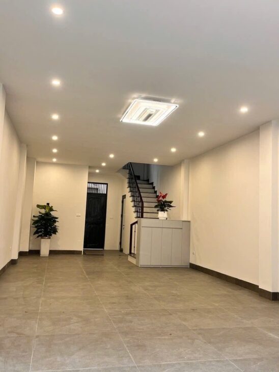 Bán nhà Lô Góc, Gara 2 Ô Tô , 63m2 x 6 tầng, Ngọc Thuy