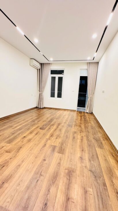 Bán nhà ngõ 29 Khương Hạ – 20m ra hồ Khương Hạ- Ô tô tránh – 35m2