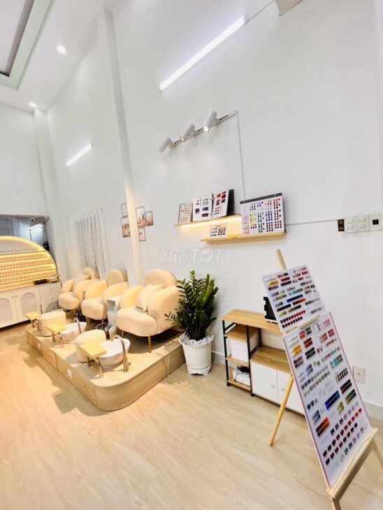 Quận 12 ! SANG TIỆM NAIL – GỘI TÂM HUYẾT- HÀ HUY GIÁP , Liên hệ zl : 0978093941 chính chủ