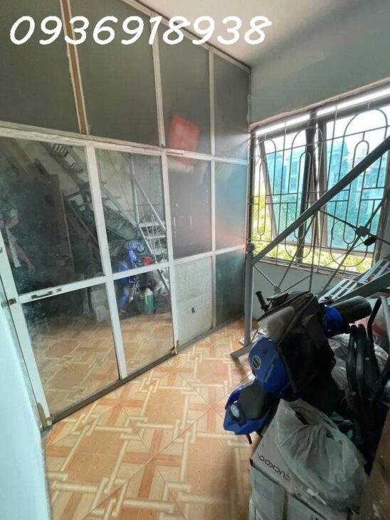 16 tỷ-siêu VIP Trung Kính, Cầu Giấy-phân lô-ô tô tránh mặt tiền 10m