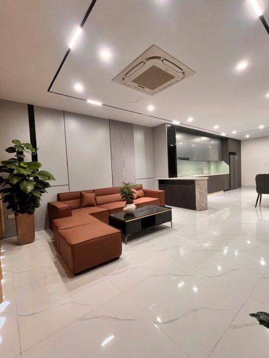 Bán nhà Lô Góc, Gara 2 Ô Tô , 63m2 x 6 tầng, Ngọc Thuy