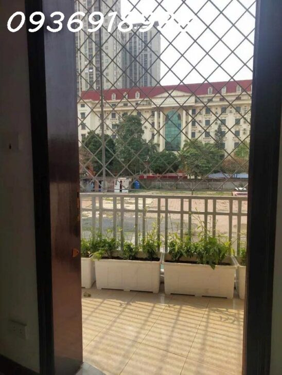 20 tỷ-phân lô ô tô vào nhà-rẻ nhất Quận Cầu Giấy