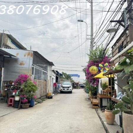 Bán nhà C4 95m2 mặt tiền nhánh Nguyễn Văn Tăng, ô tô vào nhà, 4.999 tỷ