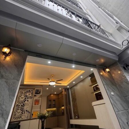 BÁN NHÀ SIÊU PHẨM XUÂN LA – TÂY HỒ, CÁCH HỒ TÂY VÀI BƯỚC – FULL NỘI THẤT CAO CẤP – 31M² – GIÁ CHỈ