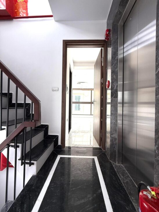 GÀ ĐẺ TRỨNG VÀNG-Thái Hà (Trung Liệt) 51/56m, 7Tầng Thang máy,MT 4.6m 17.9 Tỷ