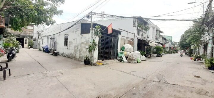 Nhà 2 tầng hẻm xe tải C3 Phạm Hùng Bình Hưng Bình Chánh. Giá 1tỷ750 TL