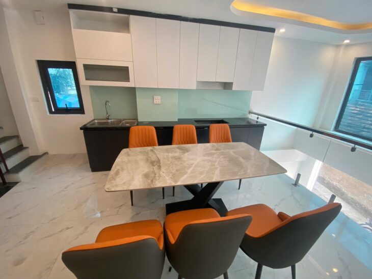 NGAY NGÃ TƯ CỔ LINH – THẠCH BÀN – AEON MALL LONG BIÊN – 38M X 6 TẦNG – FULL NỘI THẤT – CHỦ CẦN BÁN