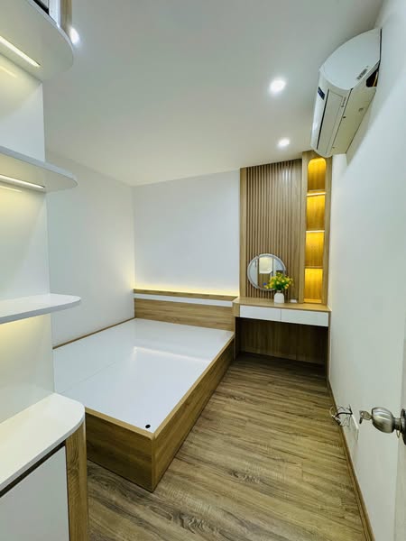 Chính chủ cần bán 2 ngủ tòa HH3B Linh Đàm tặng nội thất nhập khẩu xịn xò giá 2.1XX tỷ