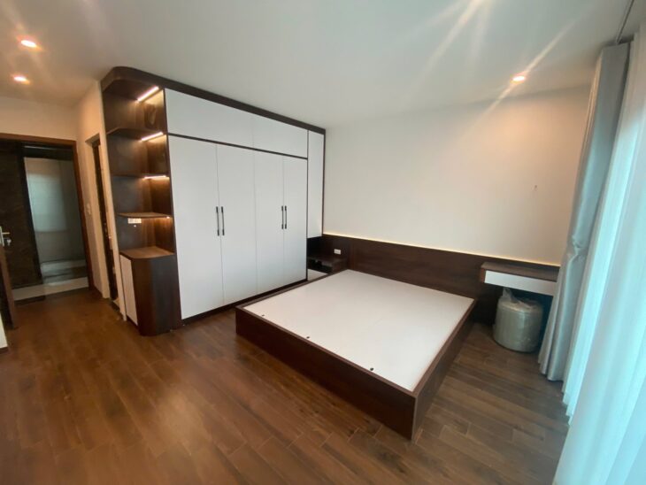 NGAY NGÃ TƯ CỔ LINH – THẠCH BÀN – AEON MALL LONG BIÊN – 38M X 6 TẦNG – FULL NỘI THẤT – CHỦ CẦN BÁN