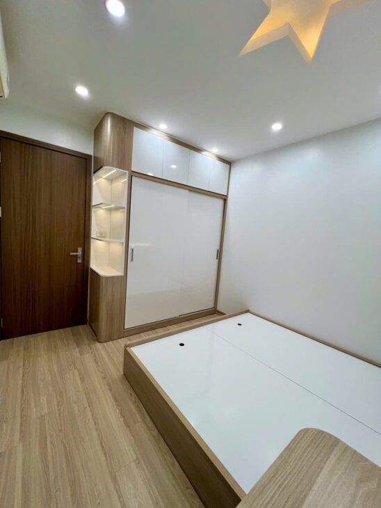 Chính chủ cần bán 2 ngủ tòa HH3B Linh Đàm tặng nội thất nhập khẩu xịn xò giá 2.1XX tỷ