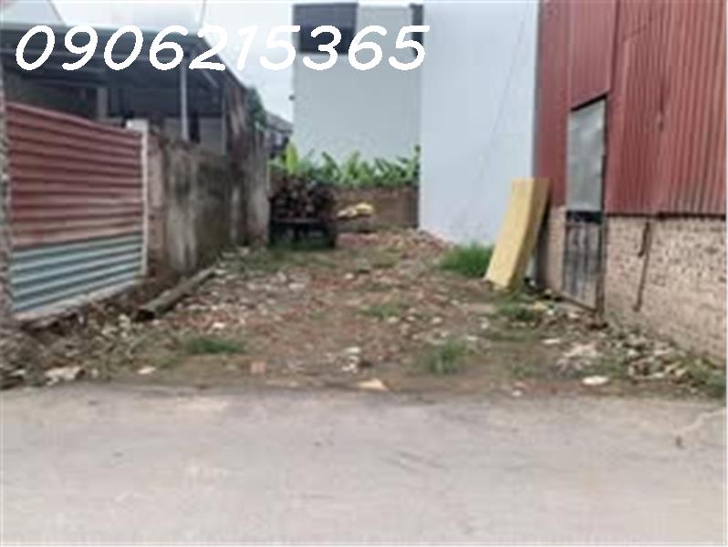 Tôi cần bán lô đất 89m2, Full thổ cư, tại Chúc Lý, Phường Chương Mỹ, TP Hà Nội, ô tô tránh, kinh