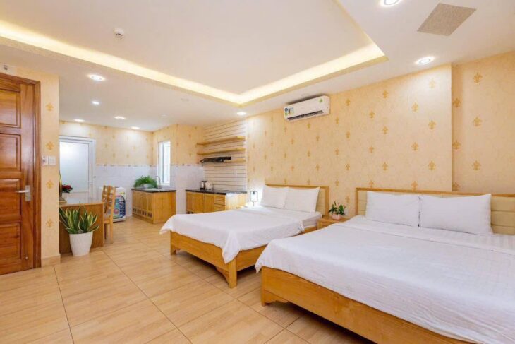 Bán nhà mặt phố Phan Chu Trinh, Vũng Tàu, diện tích 180m2, giá 23 tỷ, sổ hồng. Liên hệ: 0797922499.