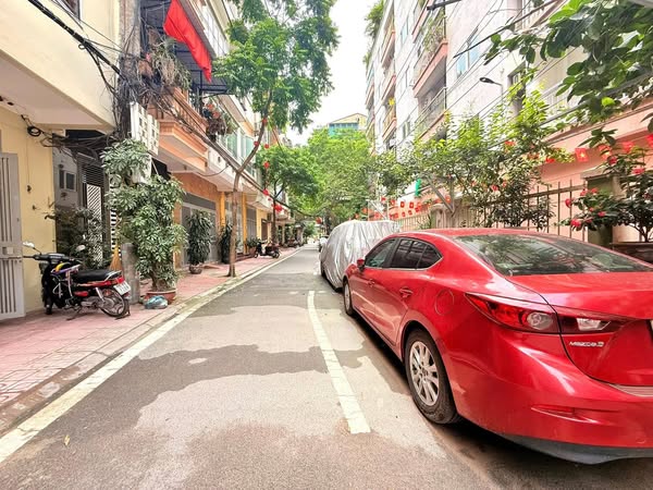 Bán nhà Ôtô tránh,Dân Trí Cao-Khu 7.2ha Vĩnh Phúc 48m/8T Thang máy,MT 4.2m 24.3 Tỷ