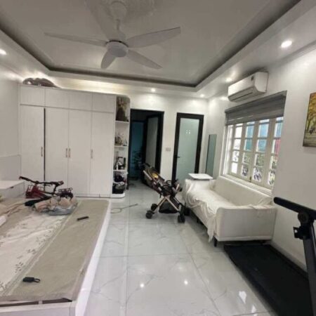 Bán nhà phân lô Vũ Hữu, 55m2, 5 tầng, ô tô vào nhà, 2 mặt thoáng, ở ngay Bán nhà phân lô Vũ Hữu, 55m2, 5 tầng, ô tô vào nhà, 2 mặt thoáng, ở ngay