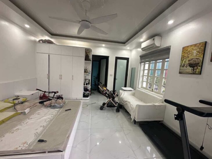 Bán nhà phân lô Vũ Hữu, 55m2, 5 tầng, ô tô vào nhà, 2 mặt thoáng, ở ngay