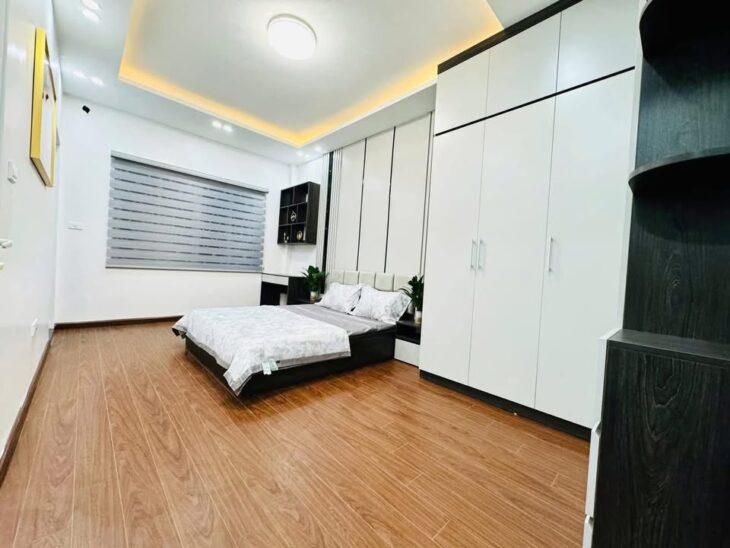 B.ÁN NHÀ SIÊU PHẨM TẠI THỦY KHUÊ – 5 TẦNG – LÔ GÓC – MẶT TIỀN RỘNG – CÁCH PHỐ CHỈ 10M