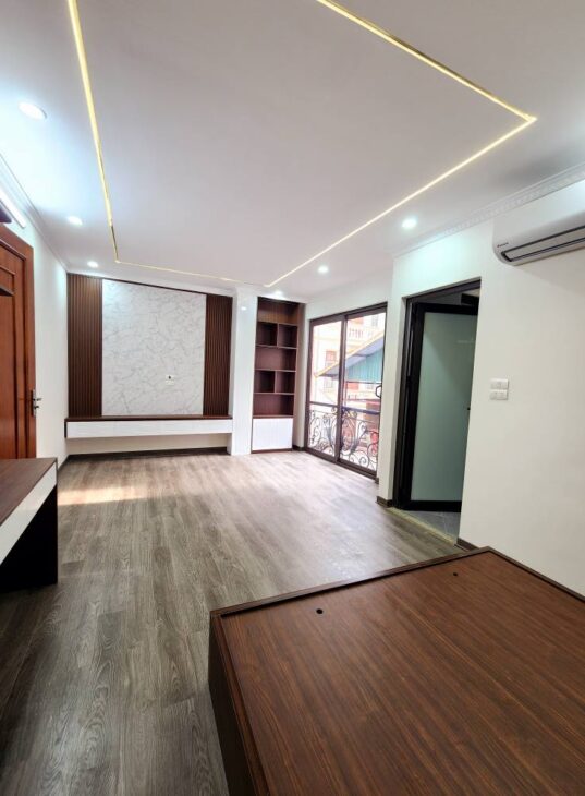 NHÀ TẠI BA ĐÌNH 50M2-6 TẦNG THANG MÁY- 4M MT- 12.5 TỶ