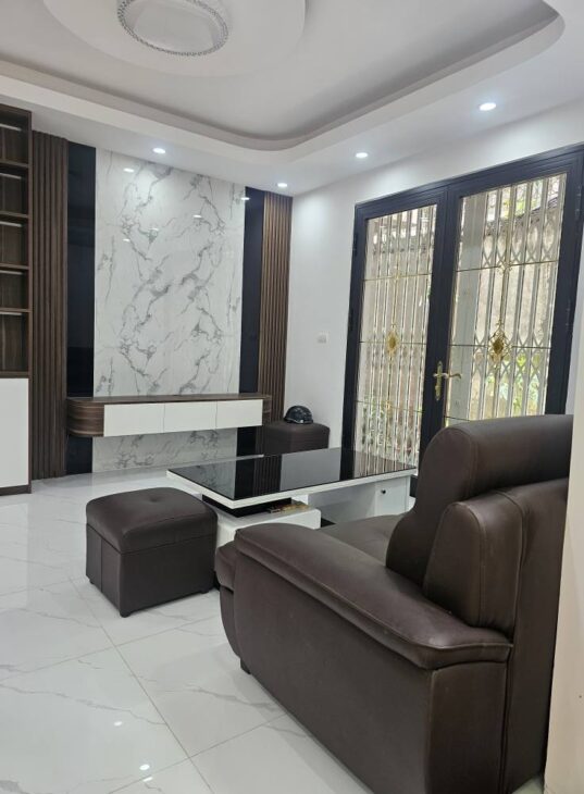 NHÀ PHỐ ĐỘI CẤN- BA ĐÌNH – SÂN VƯỜN- 58M2 x 4TẦNG- 13,5 TỶ