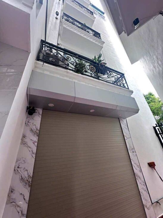 TRƯƠNG ĐINH – TÂN MAI – 10M RA Ô TÔ – NHÀ 5 TẦNG MỚI KOONG 7 TỶ