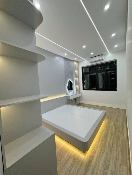 Phân lô cán bộ phố Nguyễn Tuân – TX oto đỗ cửa – nhà đẹp ở ngay – 25m2 giá chỉ 7,3T