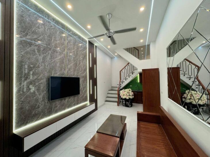 Phân lô cán bộ phố Nguyễn Tuân – TX oto đỗ cửa – nhà đẹp ở ngay – 25m2 giá chỉ 7,3T