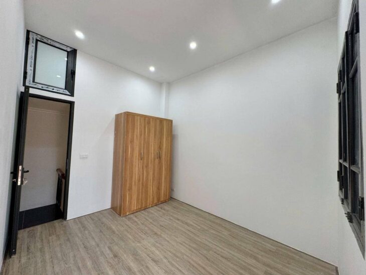 Phân lô cán bộ phố Nguyễn Tuân – TX oto đỗ cửa – nhà đẹp ở ngay – 25m2 giá chỉ 7,3T