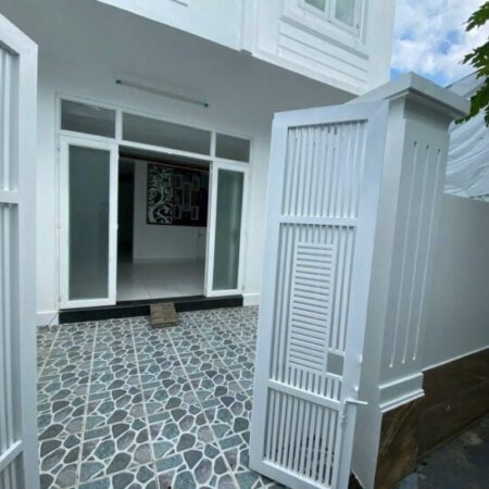 BÁN NHÀ 2 TẦNG HẺM Ô TÔ GÒ CHÙA PHƯỚNG TÂY NHA TRANG BÁN NHÀ 2 TẦNG HẺM Ô TÔ GÒ CHÙA PHƯỚNG TÂY NHA TRANG